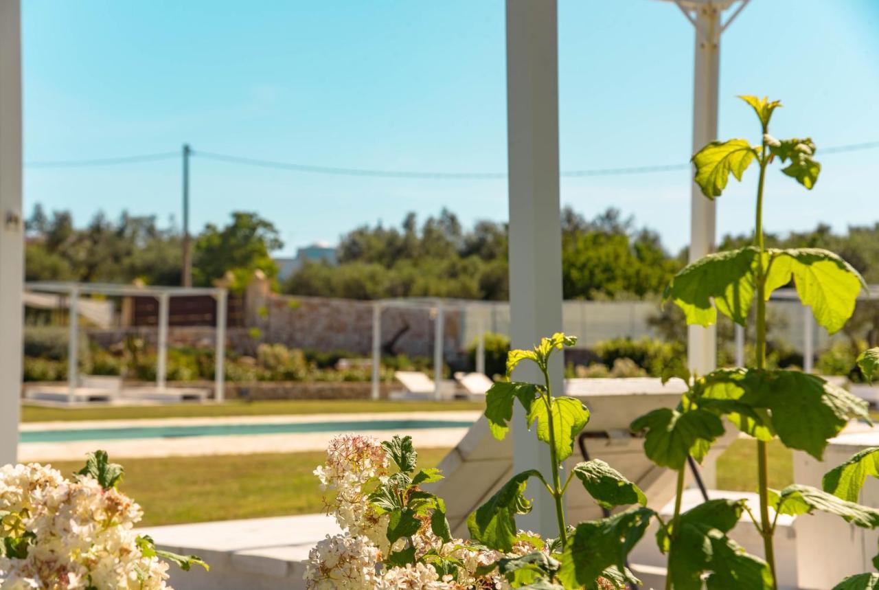 Tenuta Ermes Остуни Екстериор снимка
